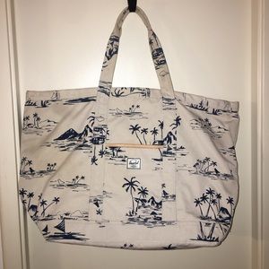 HERSCHEL Bamfield Tote in Tropical Print